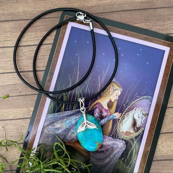 Blue Mohave Turquoise Whale Tail Necklace - Picture 1 of 9